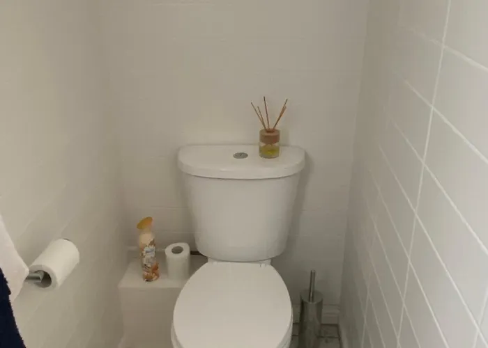 2 Bed Retreat By Lake, And Golf Course Prázdninový dům *